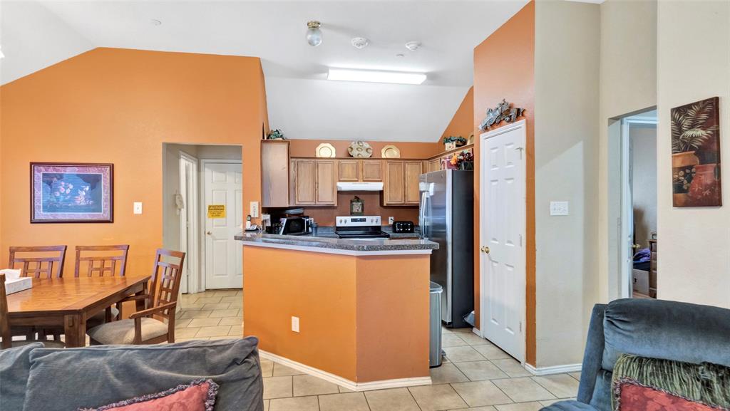 Sachse, Texas, 75048, United States, 5 Bedrooms Bedrooms, ,2 BathroomsBathrooms,Residential,For Sale,1912728