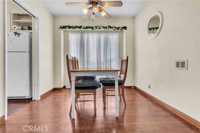 Wilmington, California, 90744, United States, 2 Bedrooms Bedrooms, ,1 BathroomBathrooms,Residential,For Sale,1981118