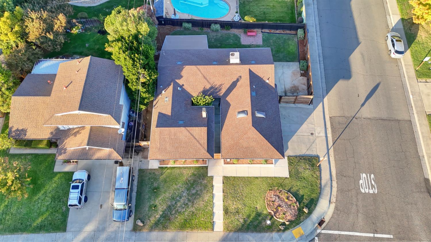 Sacramento, California, 95826, United States, 3 Bedrooms Bedrooms, ,2 BathroomsBathrooms,Residential,For Sale,1991468