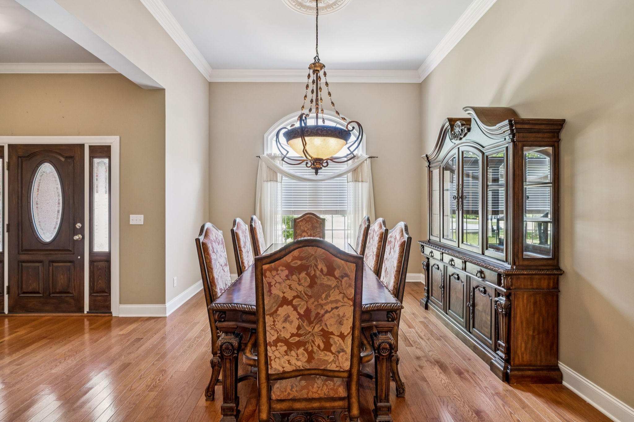 Manchester, Tennessee, 37355, United States, 4 Bedrooms Bedrooms, ,4 BathroomsBathrooms,Residential,For Sale,1937167