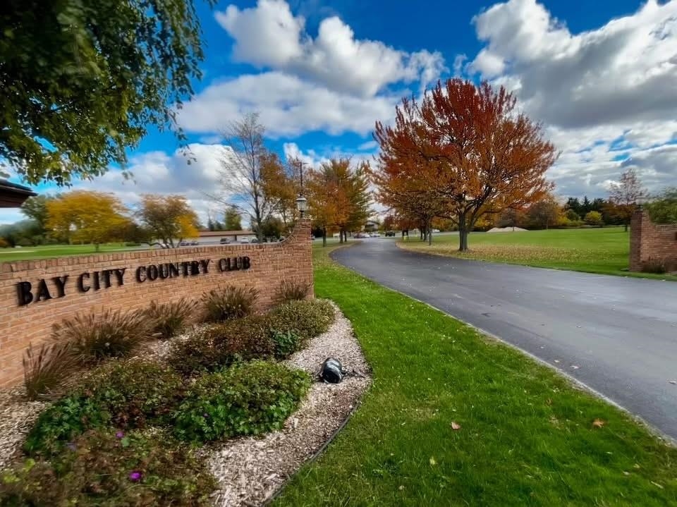 Bay City, Michigan, 48706, United States, 4 Bedrooms Bedrooms, ,5 BathroomsBathrooms,Residential,For Sale,1986135