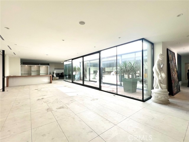 Long Beach, California, 90803, United States, 5 Bedrooms Bedrooms, ,6 BathroomsBathrooms,Residential,For Sale,1980358
