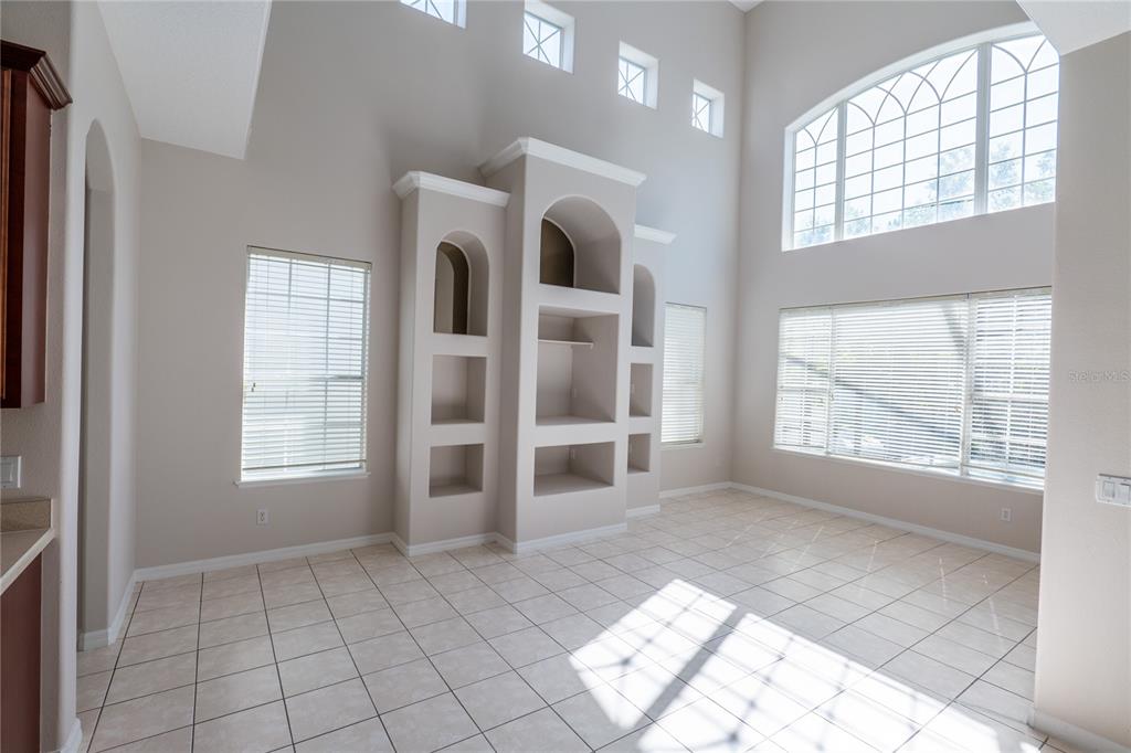 Orlando, Florida, 32824, United States, 5 Bedrooms Bedrooms, ,4 BathroomsBathrooms,Residential,For Sale,1988191