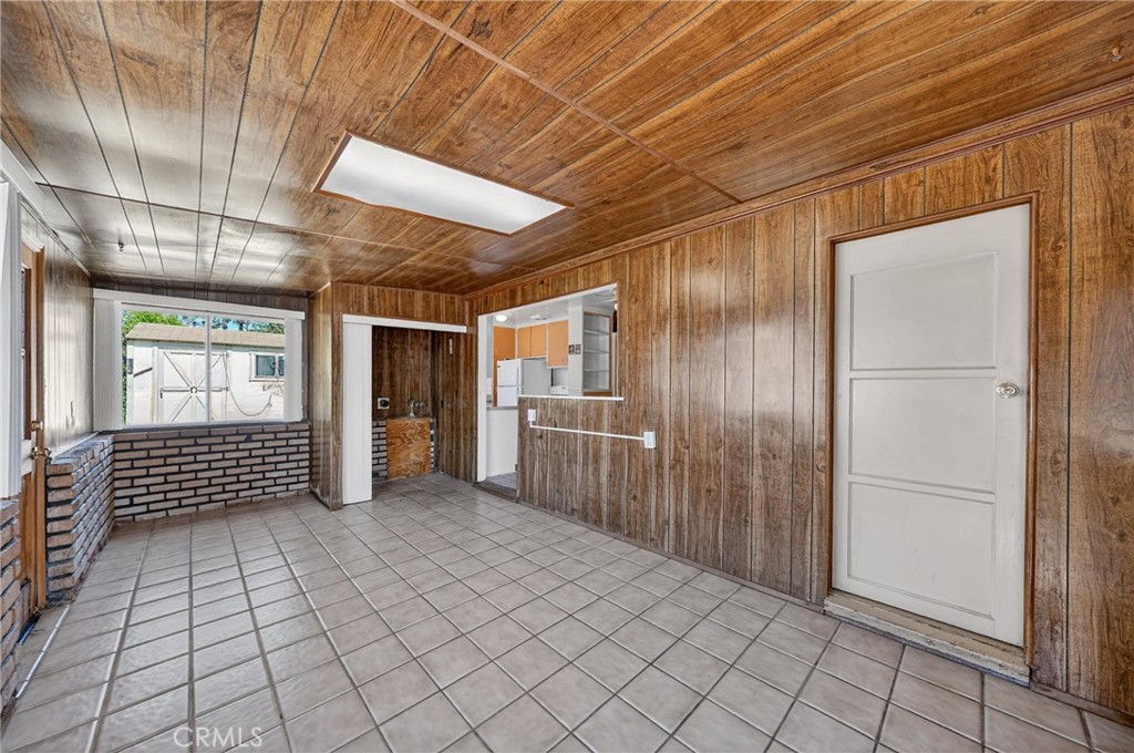 Glendora, California, 91741, United States, 2 Bedrooms Bedrooms, ,1 BathroomBathrooms,Residential,For Sale,2049163