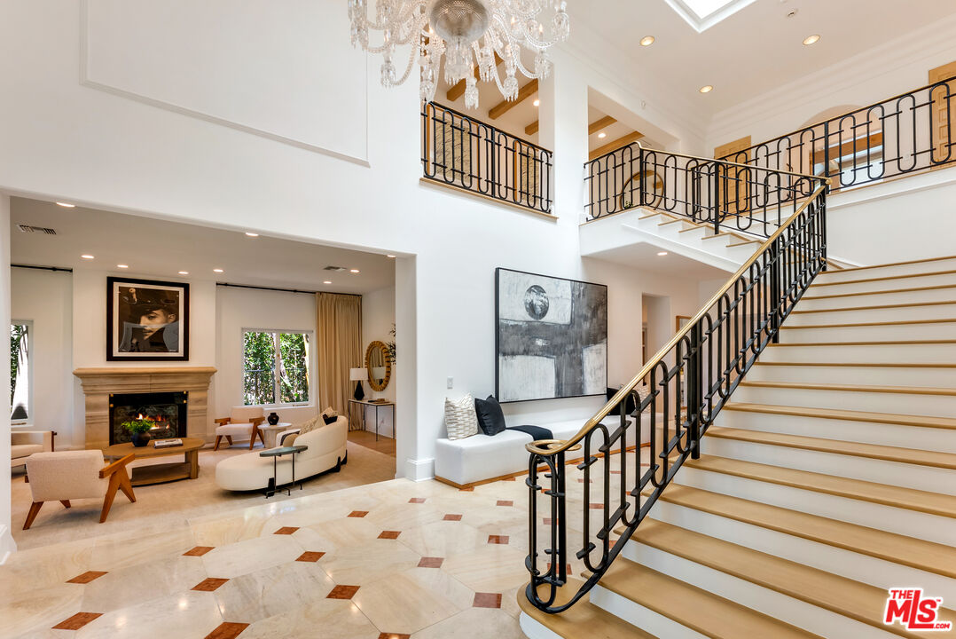 Beverly Hills, California, 90210, United States, 6 Bedrooms Bedrooms, ,8 BathroomsBathrooms,Residential,For Sale,1926509