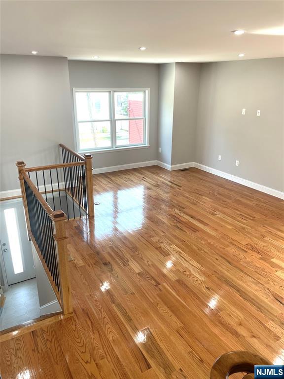 Secaucus, New Jersey, 07094, United States, 3 Bedrooms Bedrooms, ,4 BathroomsBathrooms,Residential,For Sale,1979983