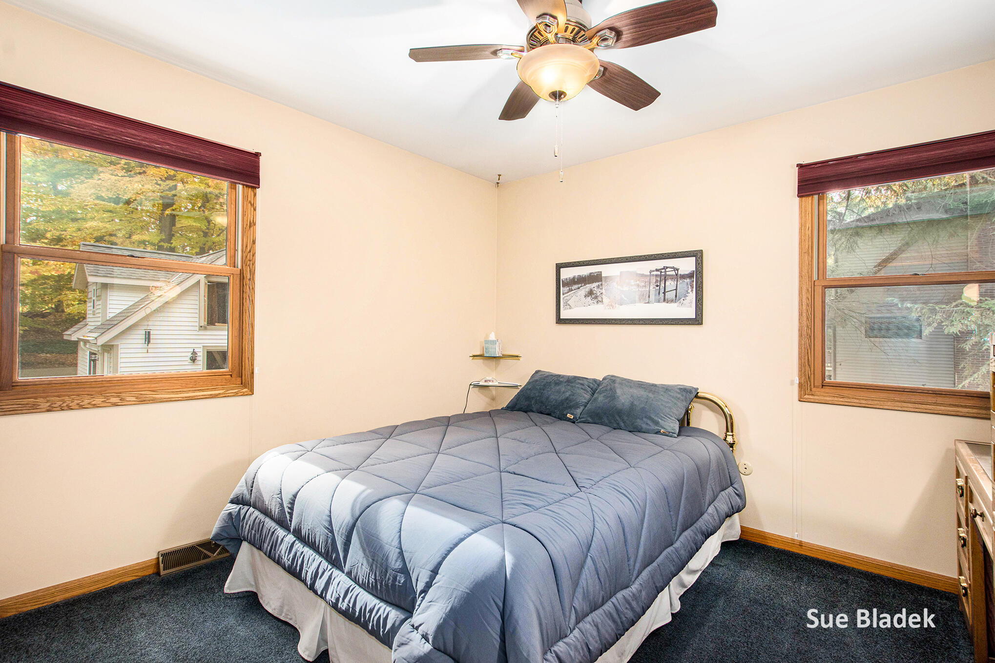 Holland, Michigan, 49424, United States, 3 Bedrooms Bedrooms, ,3 BathroomsBathrooms,Residential,For Sale,1989003