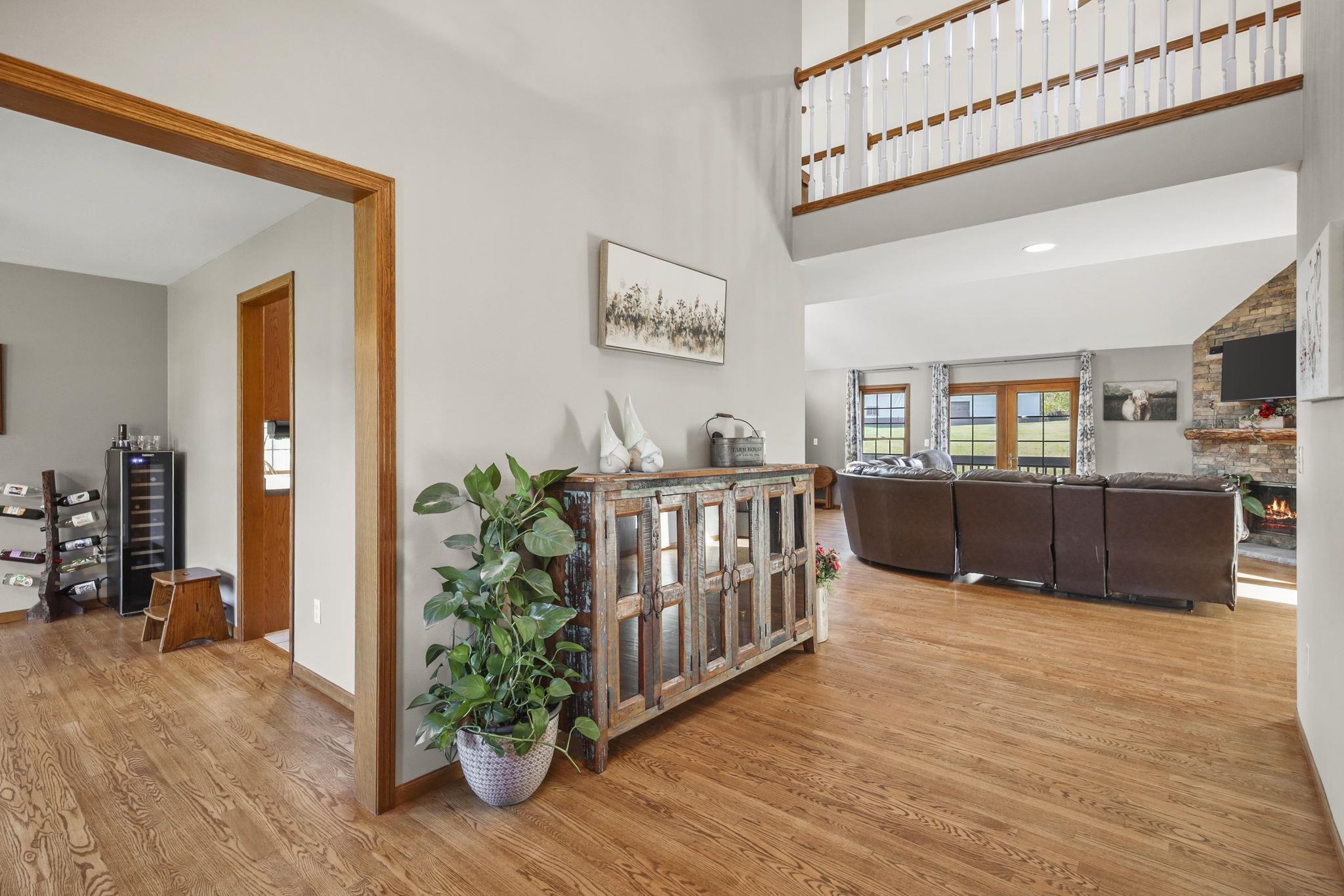 Barneveld, Wisconsin, 53507, United States, 3 Bedrooms Bedrooms, ,4 BathroomsBathrooms,Residential,For Sale,1986114