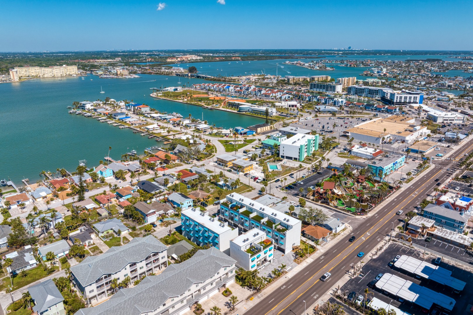 Madeira Beach, Florida, 33708, United States, 5 Bedrooms Bedrooms, ,4 BathroomsBathrooms,Residential,For Sale,1810583