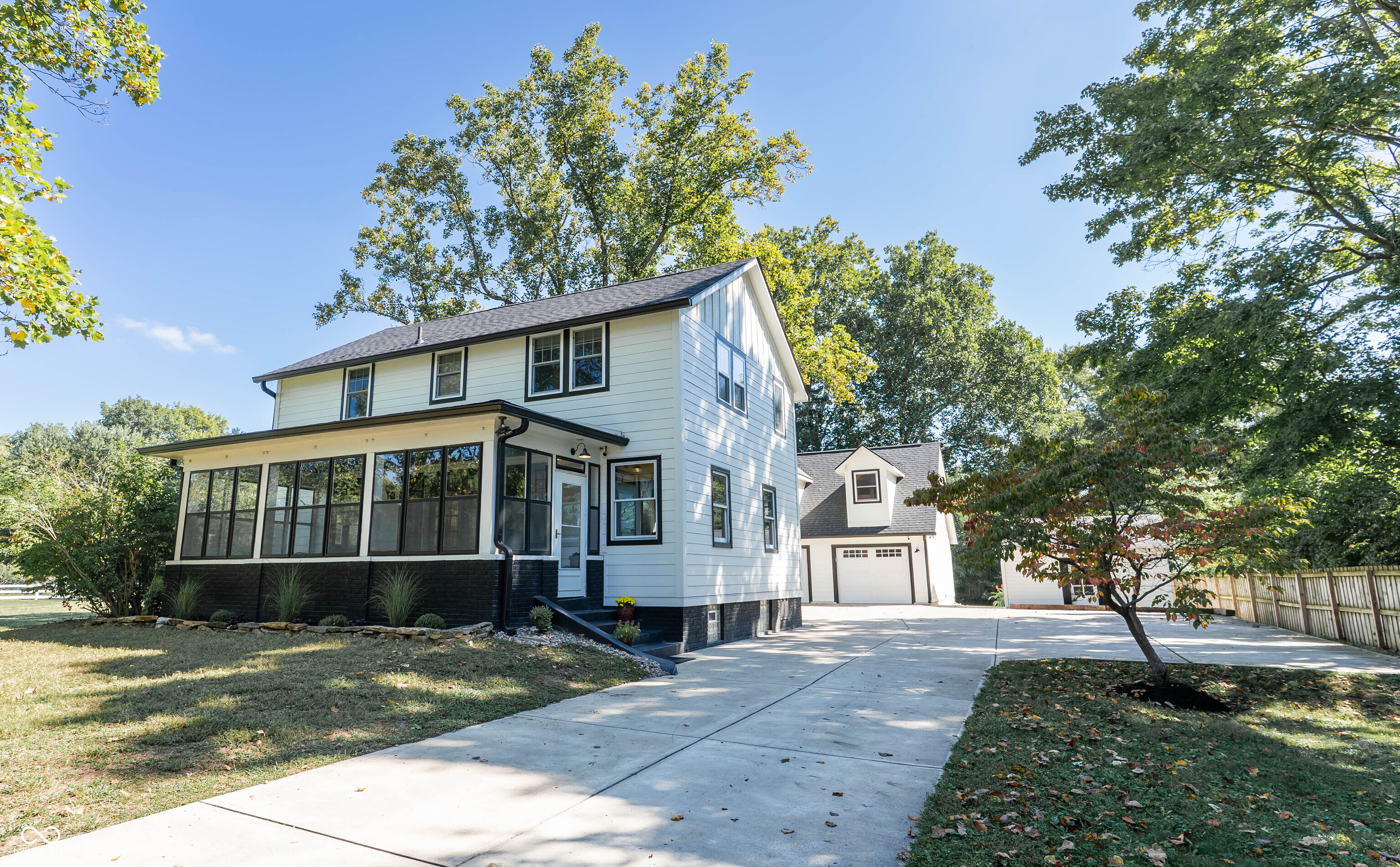 Indianapolis, Indiana, 46268, United States, 4 Bedrooms Bedrooms, ,2 BathroomsBathrooms,Residential,For Sale,1981741