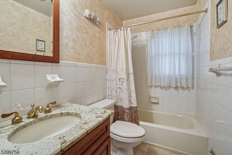 Clifton City, New Jersey, 07012, United States, 3 Bedrooms Bedrooms, ,1 BathroomBathrooms,Residential,For Sale,2003505