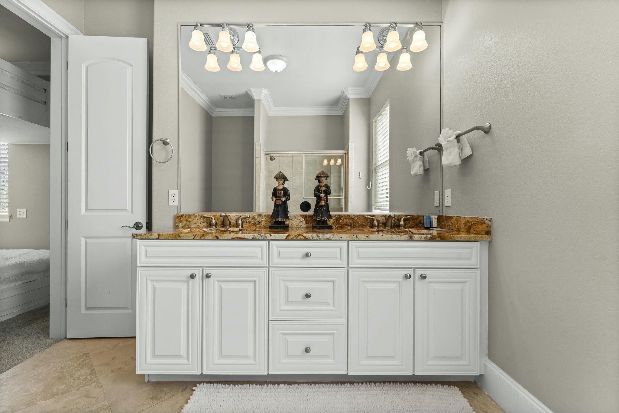 Miramar Beach, Florida, 32550, United States, 6 Bedrooms Bedrooms, ,5 BathroomsBathrooms,Residential,For Sale,1983202