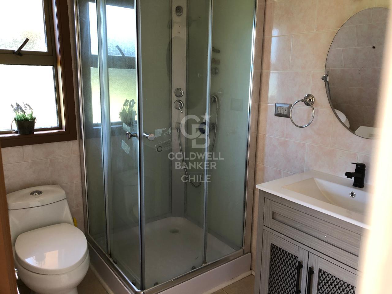 Puerto Varas, Chile, 5 Bedrooms Bedrooms, ,5 BathroomsBathrooms,Residential,For Sale,1957835