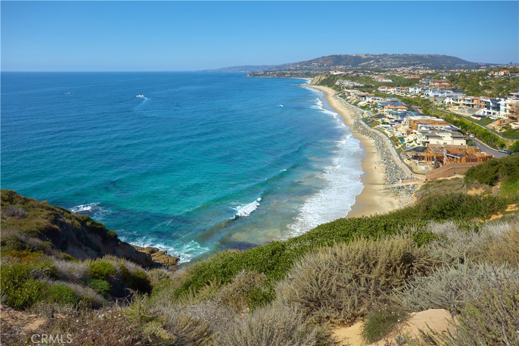 Dana Point, California, 92629, United States, 3 Bedrooms Bedrooms, ,4 BathroomsBathrooms,Residential,For Sale,1885078
