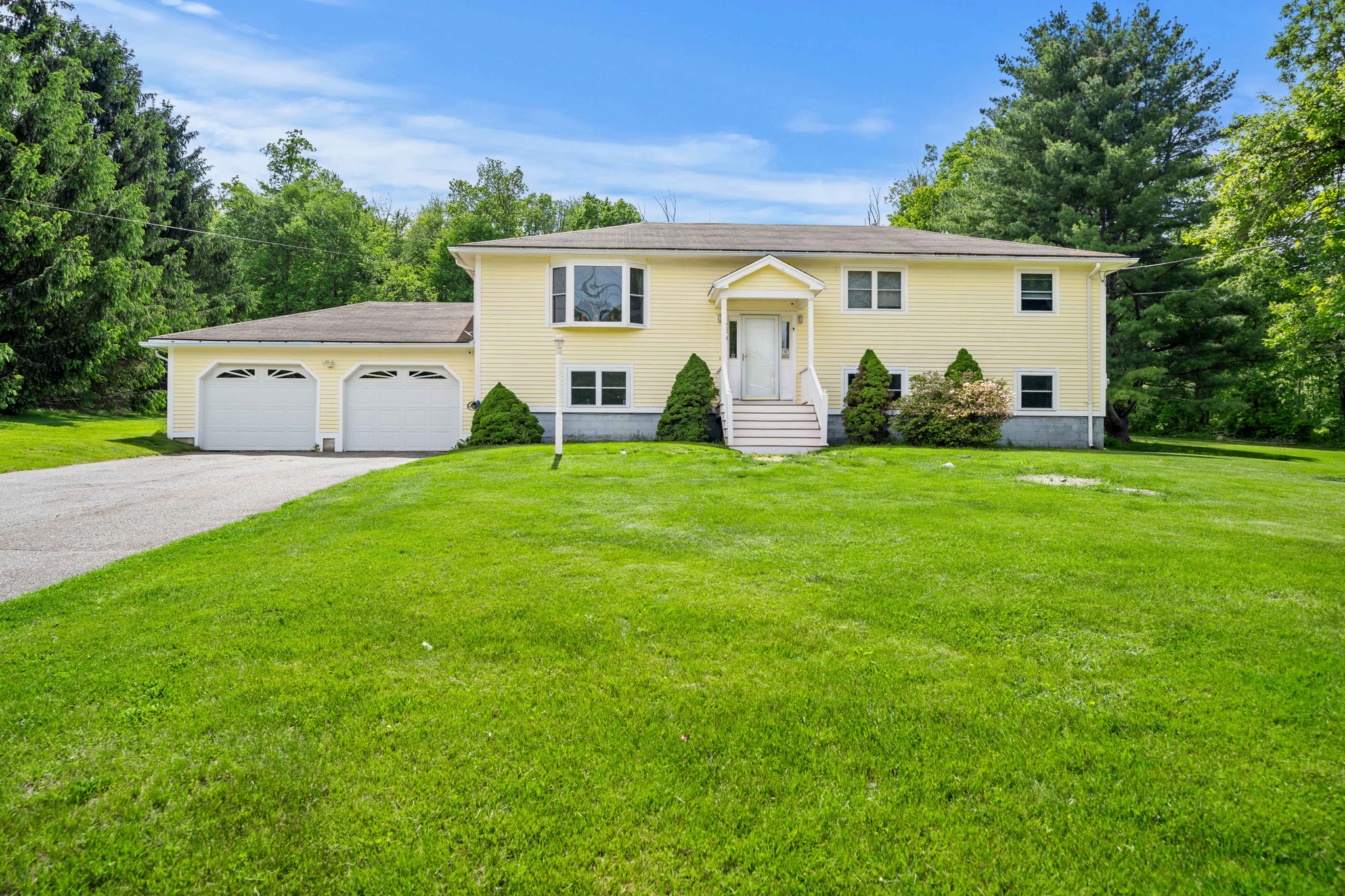  240 Hampstead St, Methuen, MA, 01844 - 物件實景