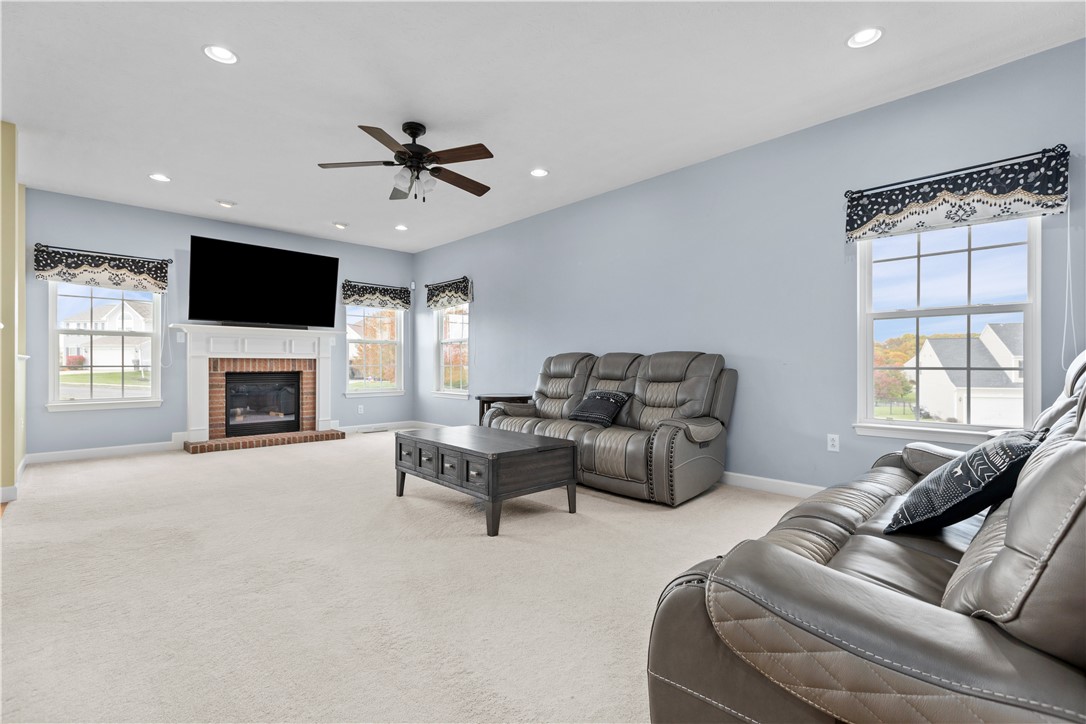 512 Madison Dr, Gibsonia, Pennsylvania, 15044, United States, 4 Bedrooms Bedrooms, ,4 BathroomsBathrooms,Residential,For Sale,512 Madison Dr ,1672528