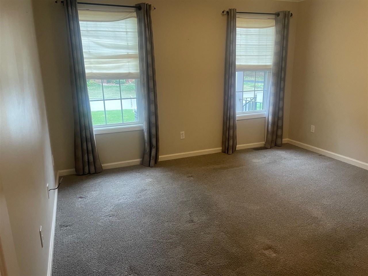 Bowling Green, Kentucky, 42104, United States, 4 Bedrooms Bedrooms, ,5 BathroomsBathrooms,Residential,For Sale,1971353