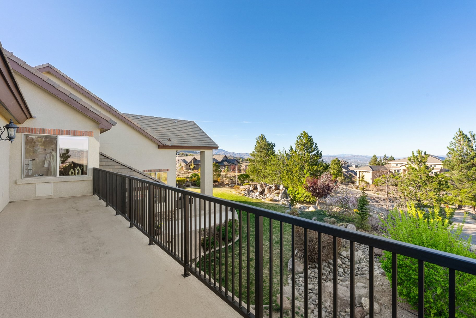  Private Mountain Estate with Elevated Views - 物件實景