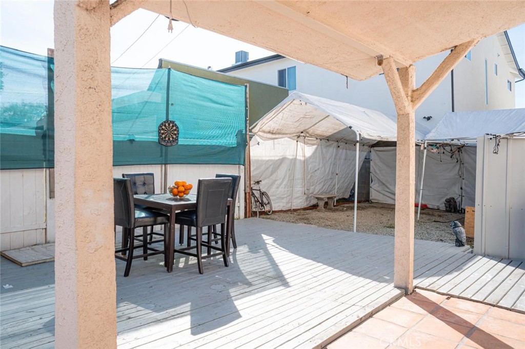 Los Angeles, California, 90061, United States, ,Residential,For Sale,1855356