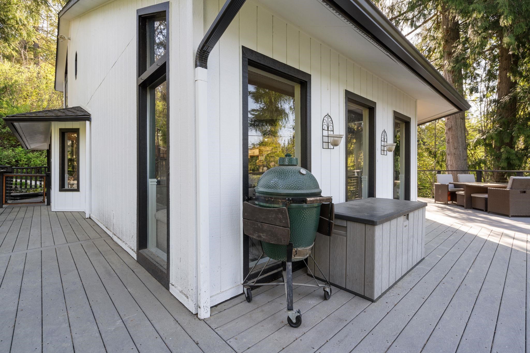 Newman Lake, Washington, 99025, United States, 4 Bedrooms Bedrooms, ,3 BathroomsBathrooms,Residential,For Sale,1802678