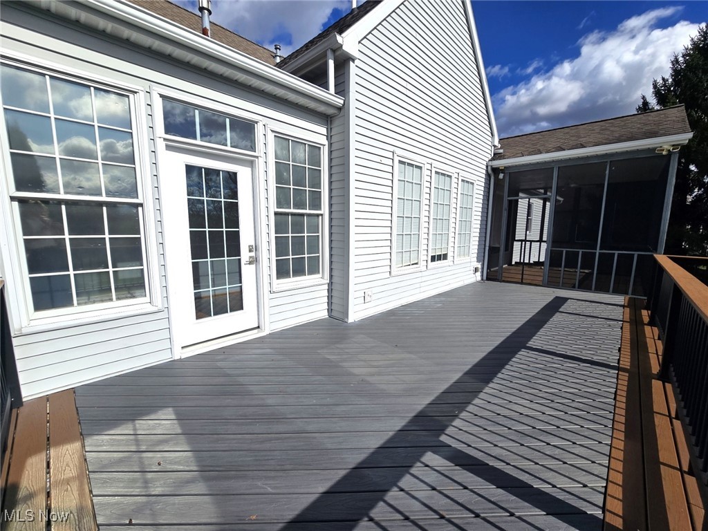 Vienna, West Virginia, 26105, United States, 4 Bedrooms Bedrooms, ,5 BathroomsBathrooms,Residential,For Sale,1987496