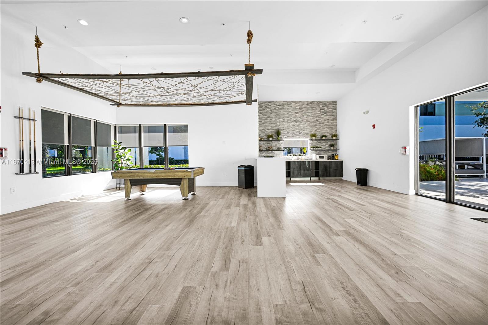 Plantation, Florida, 33317, United States, 3 Bedrooms Bedrooms, ,3 BathroomsBathrooms,Residential,For Sale,1934243