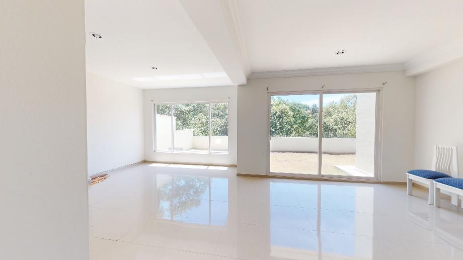 Atizapán de Zaragoza, Estado de méxico, 52938, Mexico, 5 Bedrooms Bedrooms, ,4 BathroomsBathrooms,Residential,For Sale,1828388