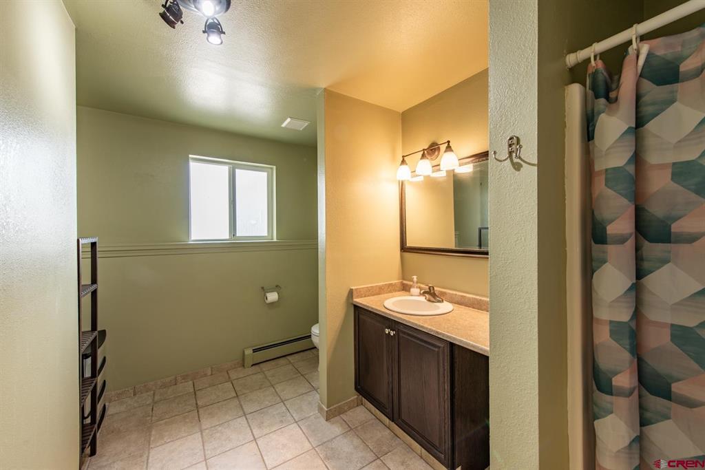 Austin, Colorado, 81410, United States, 4 Bedrooms Bedrooms, ,3 BathroomsBathrooms,Residential,For Sale,1976100