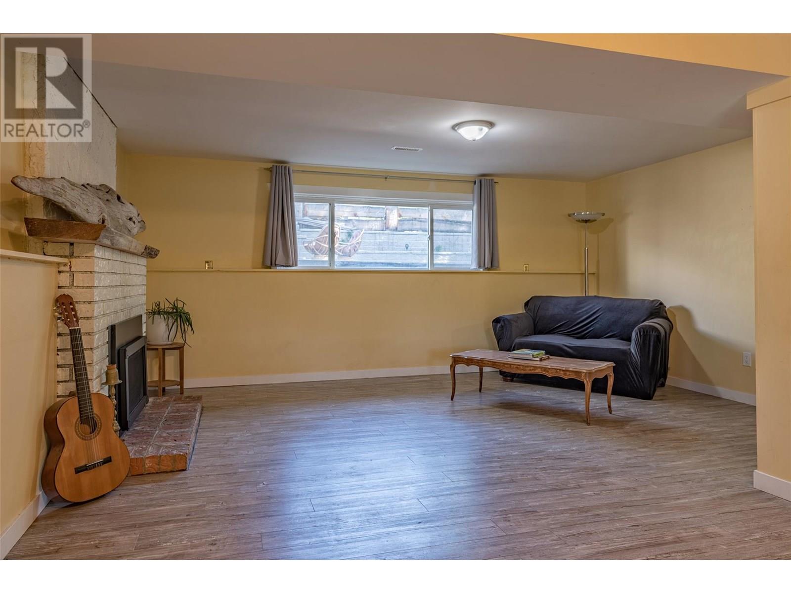 LAKE COUNTRY, British Columbia, V4V 1W2, CA, 4 Bedrooms Bedrooms, ,2 BathroomsBathrooms,Residential,For Sale,1896793