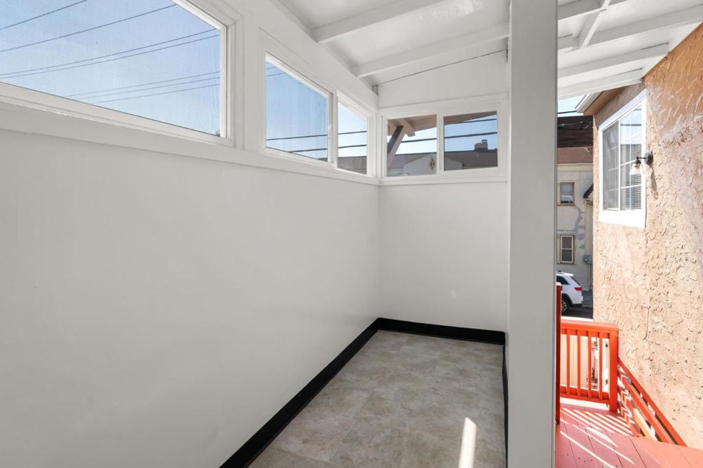 Emeryville, California, 94608, United States, ,Residential,For Sale,1928505