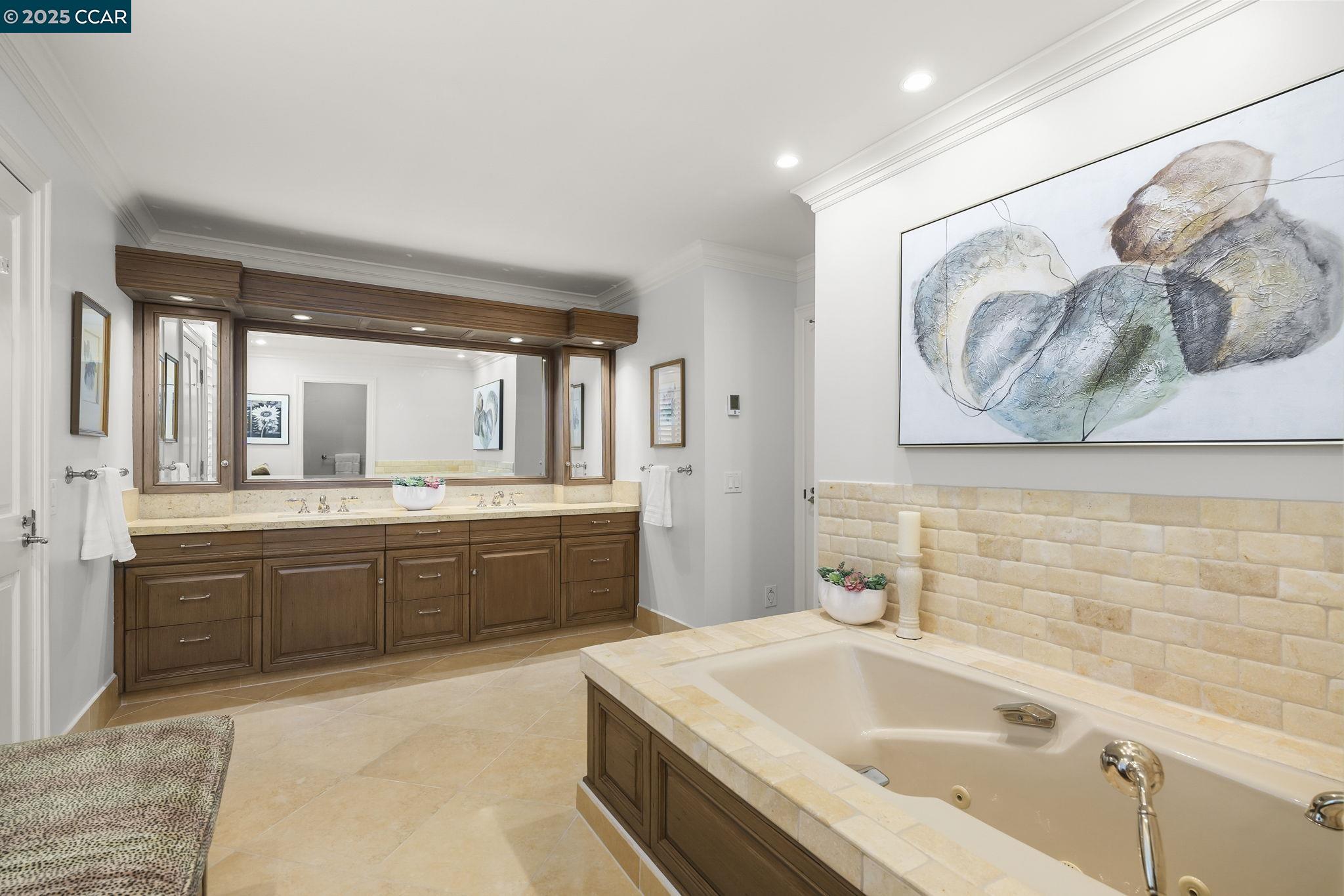 Walnut Creek, California, 94598, United States, 3 Bedrooms Bedrooms, ,3 BathroomsBathrooms,Residential,For Sale,1940979