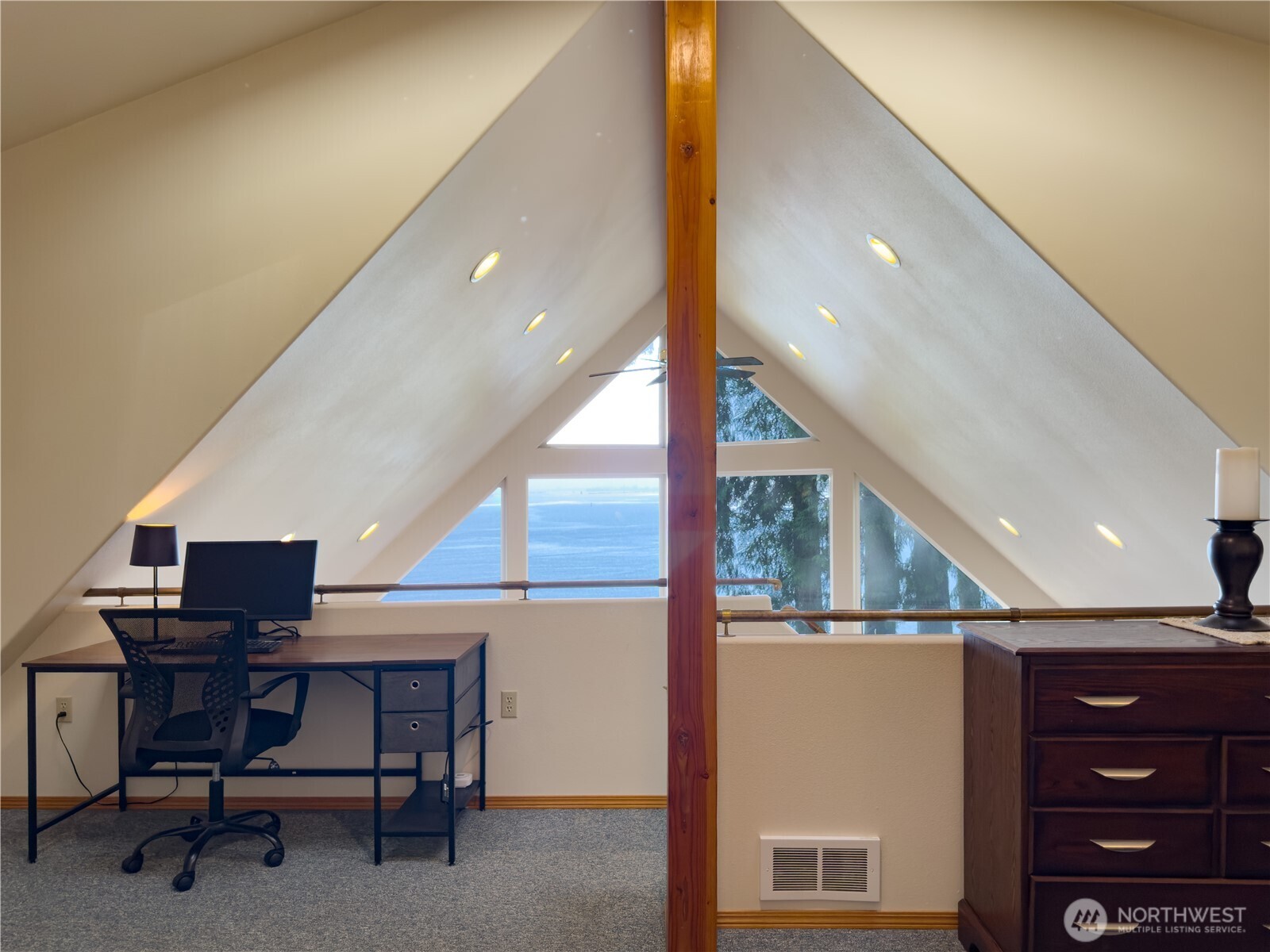 Hat Island, Washington, 98206, United States, 4 Bedrooms Bedrooms, ,2 BathroomsBathrooms,Residential,For Sale,1978388