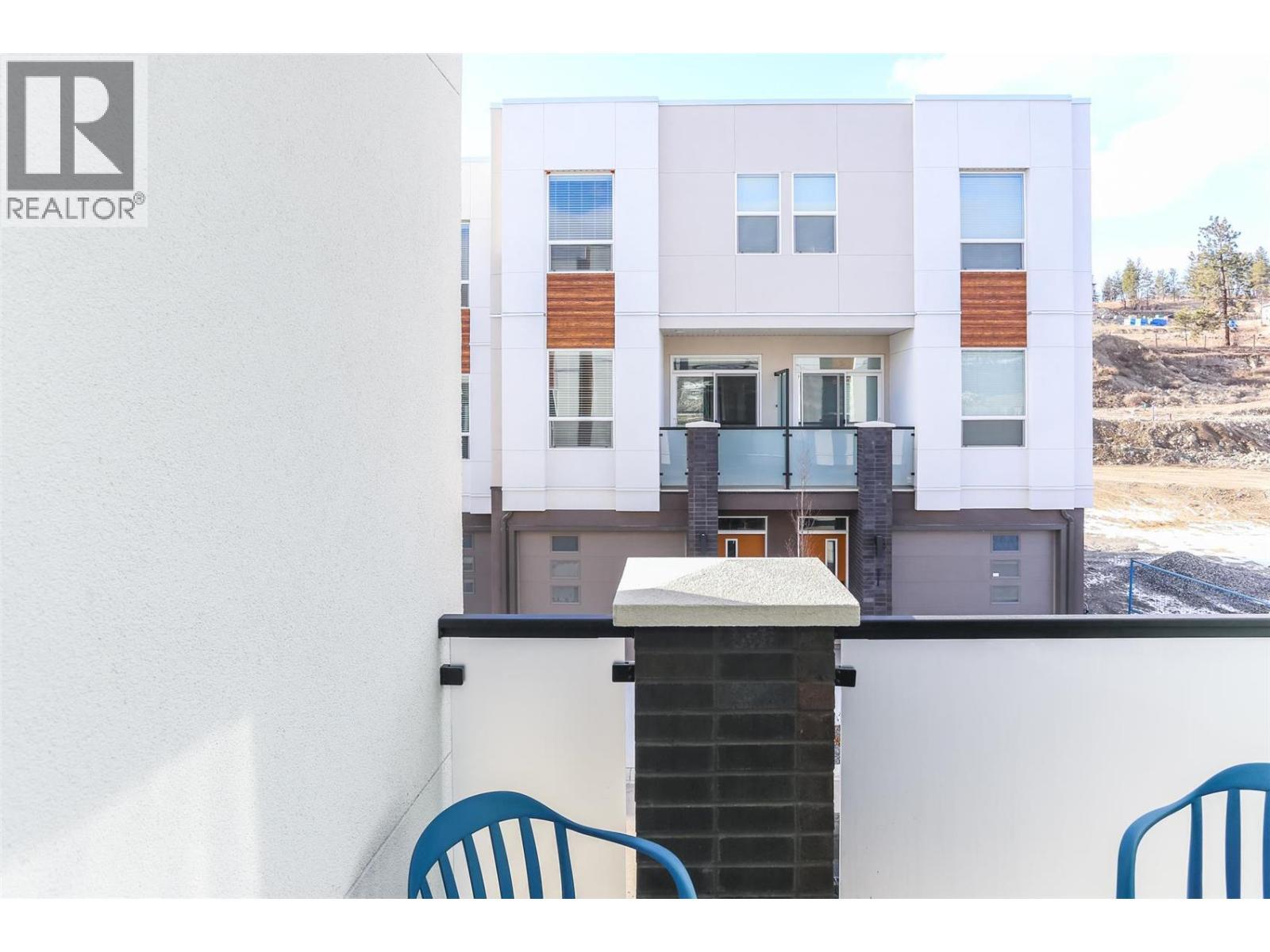 KELOWNA, British Columbia, V1V 0H2, CA, 3 Bedrooms Bedrooms, ,2 BathroomsBathrooms,Residential,For Sale,1961445