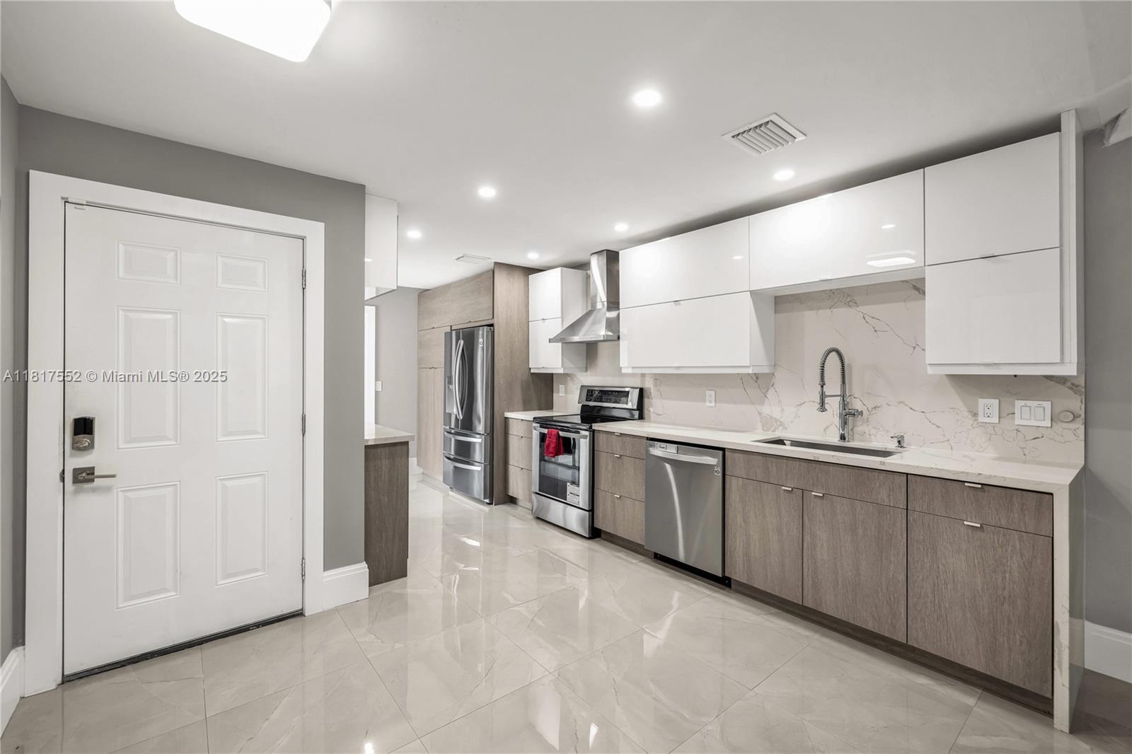Boca Raton, Florida, 33433, United States, 3 Bedrooms Bedrooms, ,2 BathroomsBathrooms,Residential,For Sale,1850054