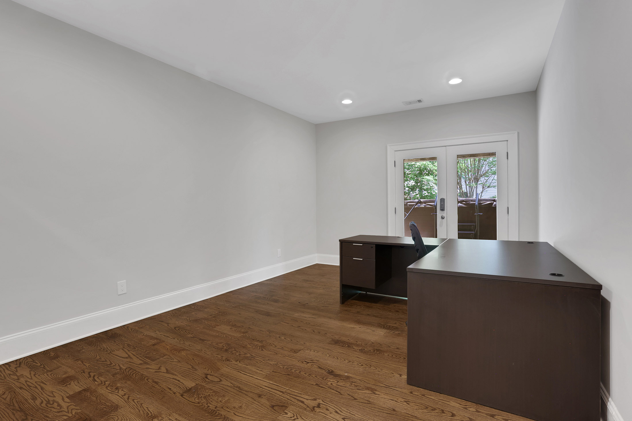  Sophisticated Brick Residence in Coveted Brookhaven Location - 物件實景