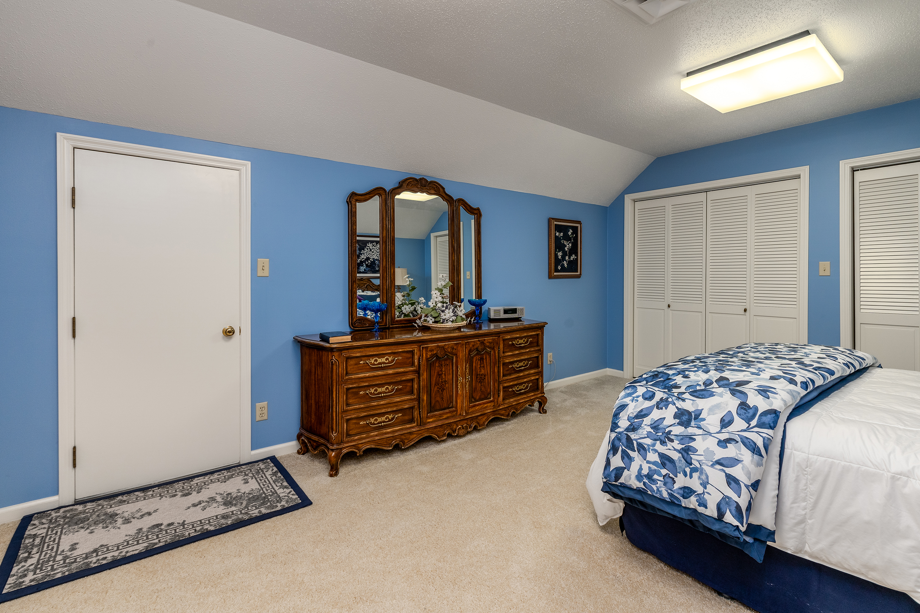 Marion, Illinois, 62959, United States, 7 Bedrooms Bedrooms, ,7 BathroomsBathrooms,Residential,For Sale,1979062