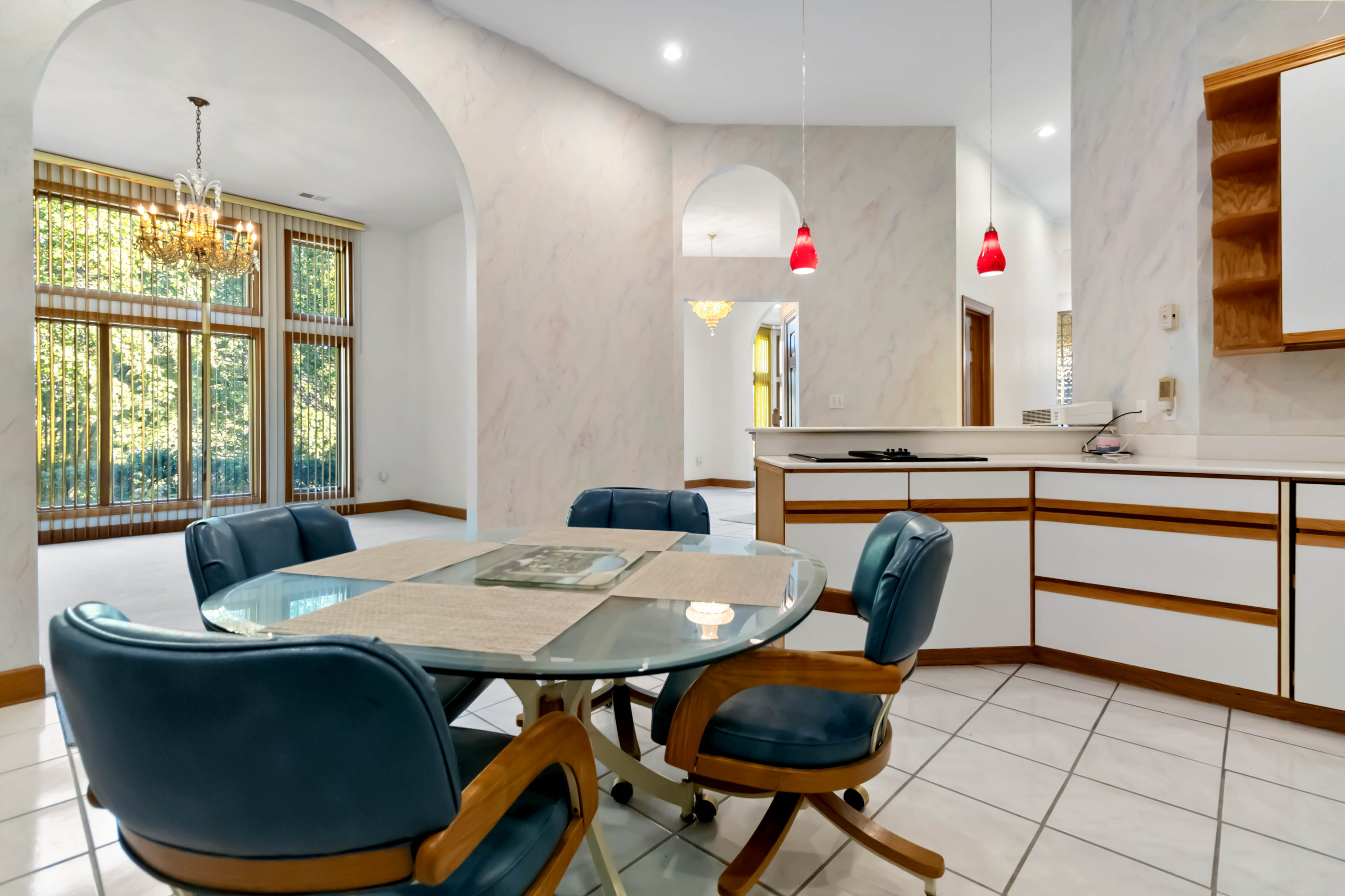 Somerset, Kentucky, 42501, United States, 4 Bedrooms Bedrooms, ,3 BathroomsBathrooms,Residential,For Sale,1980491