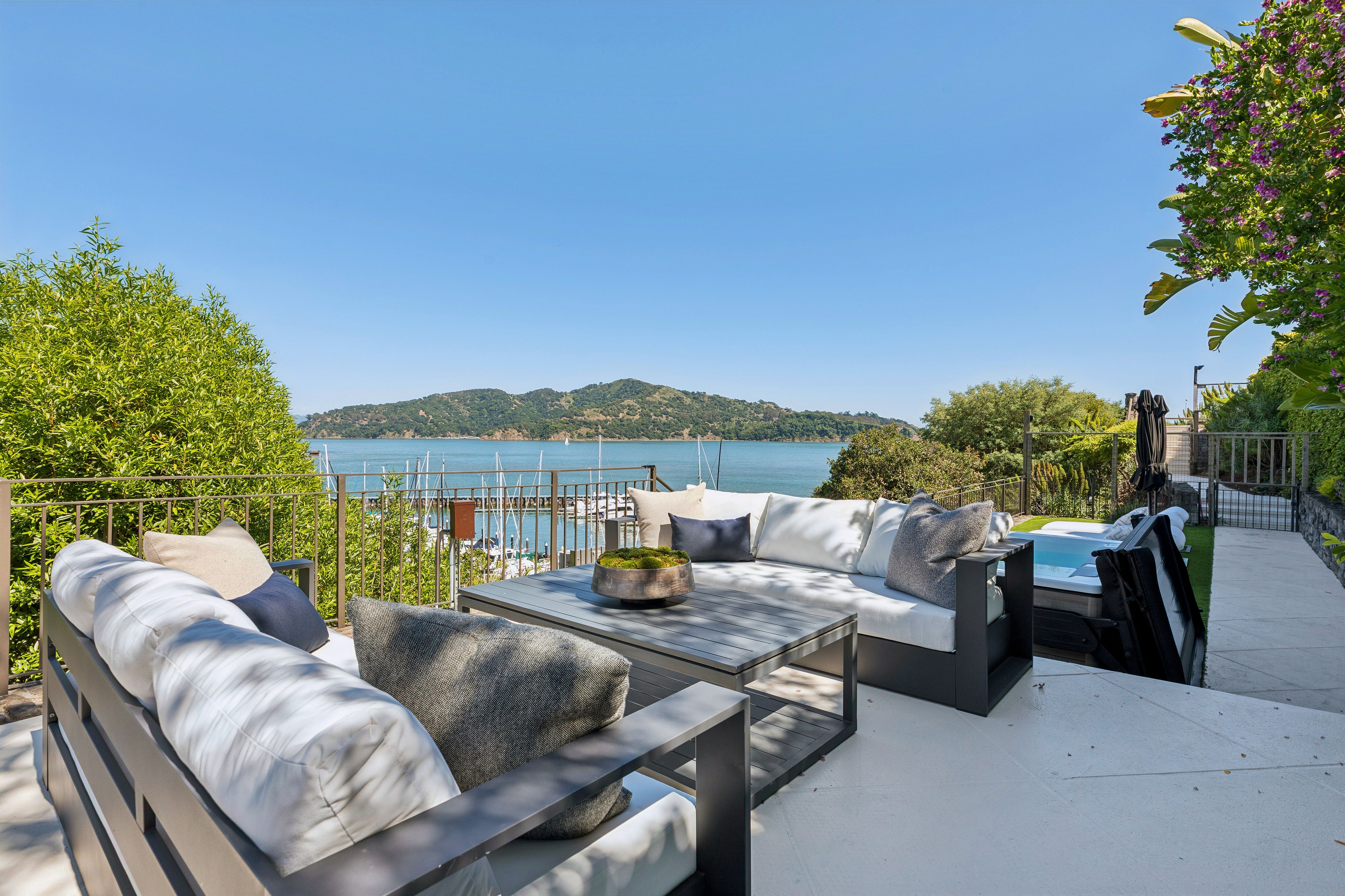  Corinthian Island Estate - 物件實景