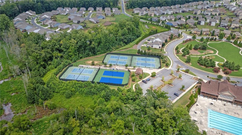Cumming, Georgia, 30040, United States, 4 Bedrooms Bedrooms, ,4 BathroomsBathrooms,Residential,For Sale,1915176