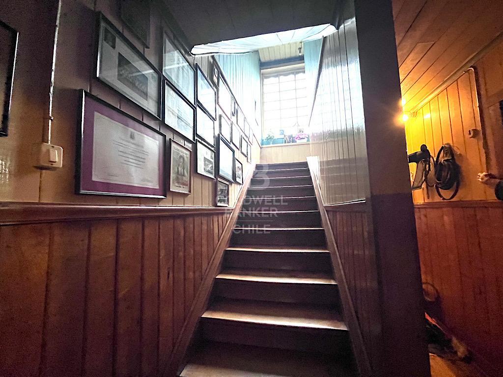 Puerto Montt, Chile, 7 Bedrooms Bedrooms, ,3 BathroomsBathrooms,Residential,For Sale,1991776