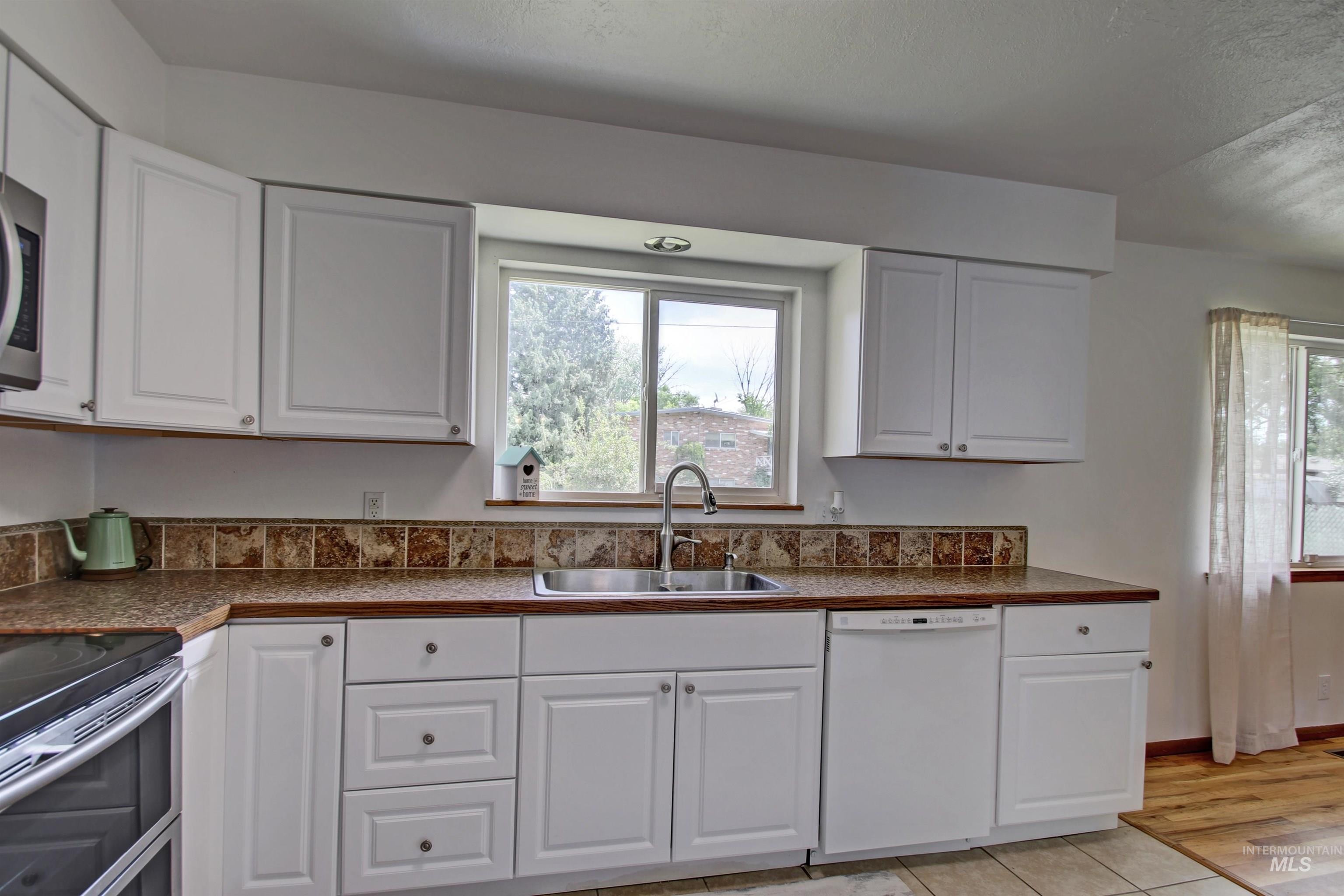 7224 Sunnybrook Drive, Boise, Idaho, 83709, United States, 5 Bedrooms Bedrooms, ,2 BathroomsBathrooms,Residential,For Sale,7224 Sunnybrook Drive,1436055