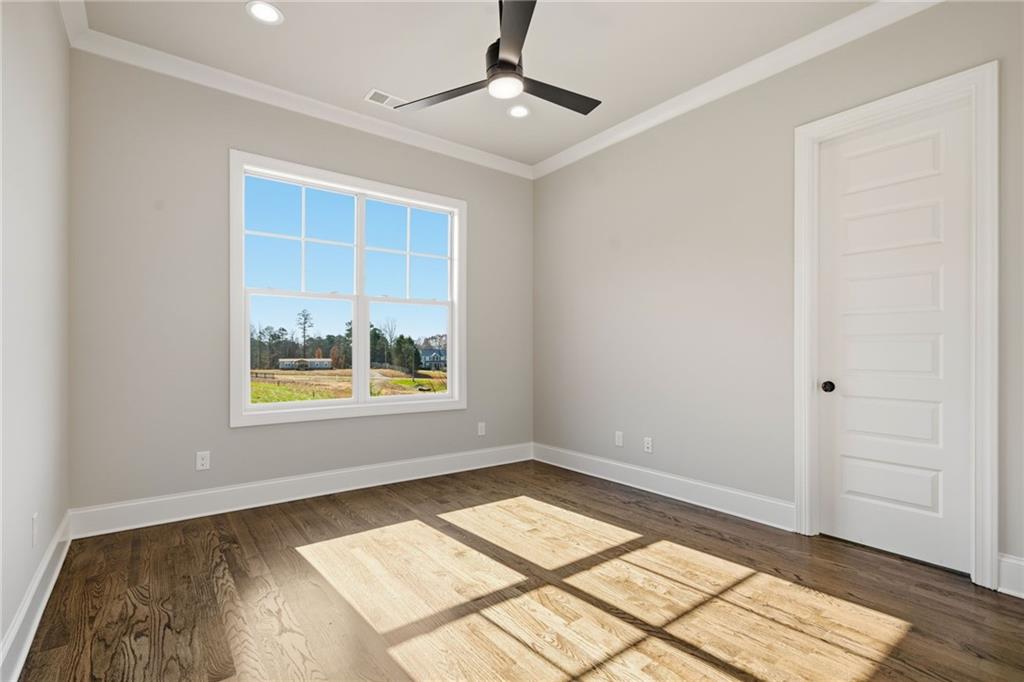 Gainesville, Georgia, 30506, United States, 4 Bedrooms Bedrooms, ,5 BathroomsBathrooms,Residential,For Sale,2008564