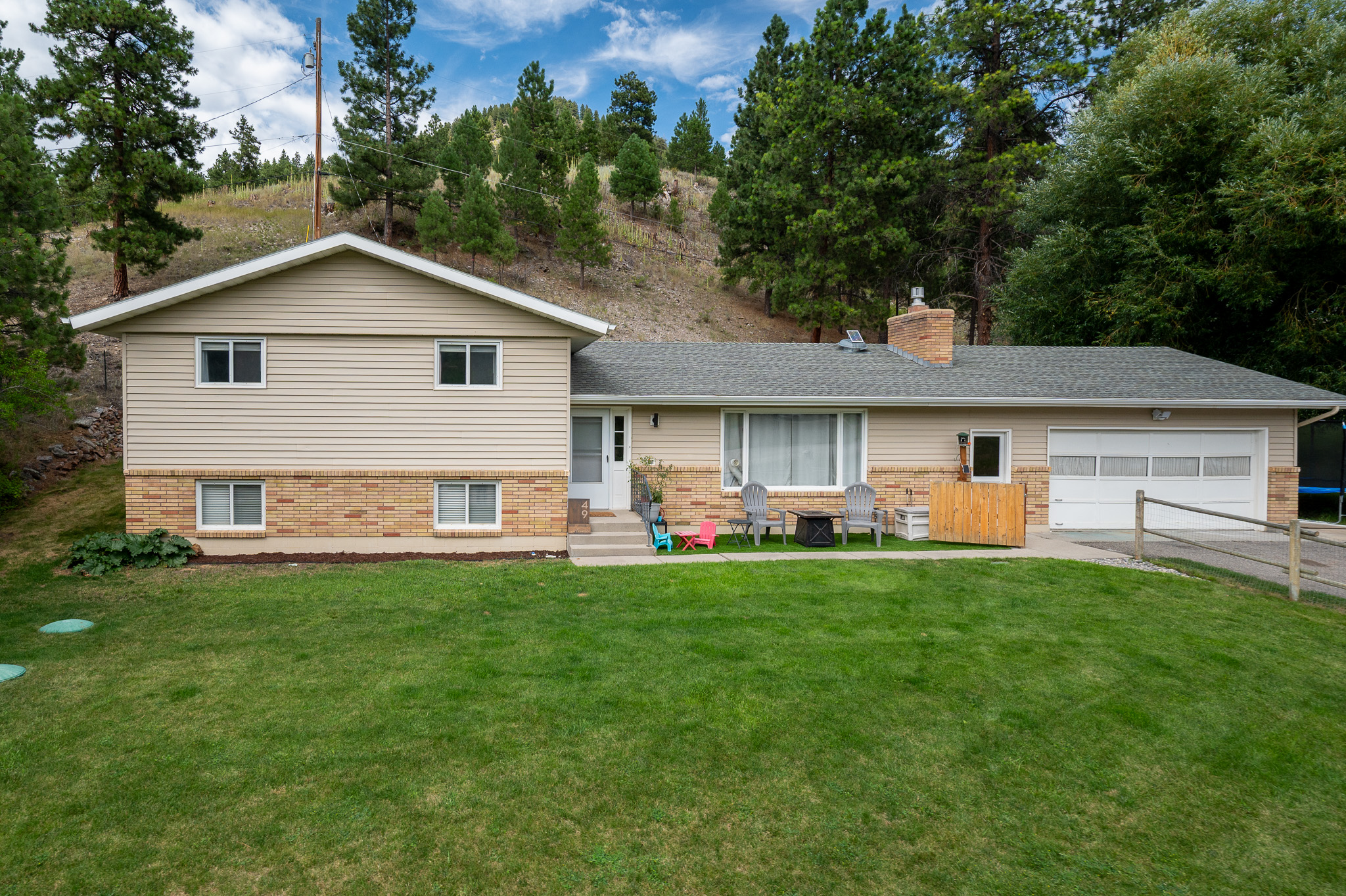 Clancy, Montana, 59634, United States, 4 Bedrooms Bedrooms, ,3 BathroomsBathrooms,Residential,For Sale,1914353