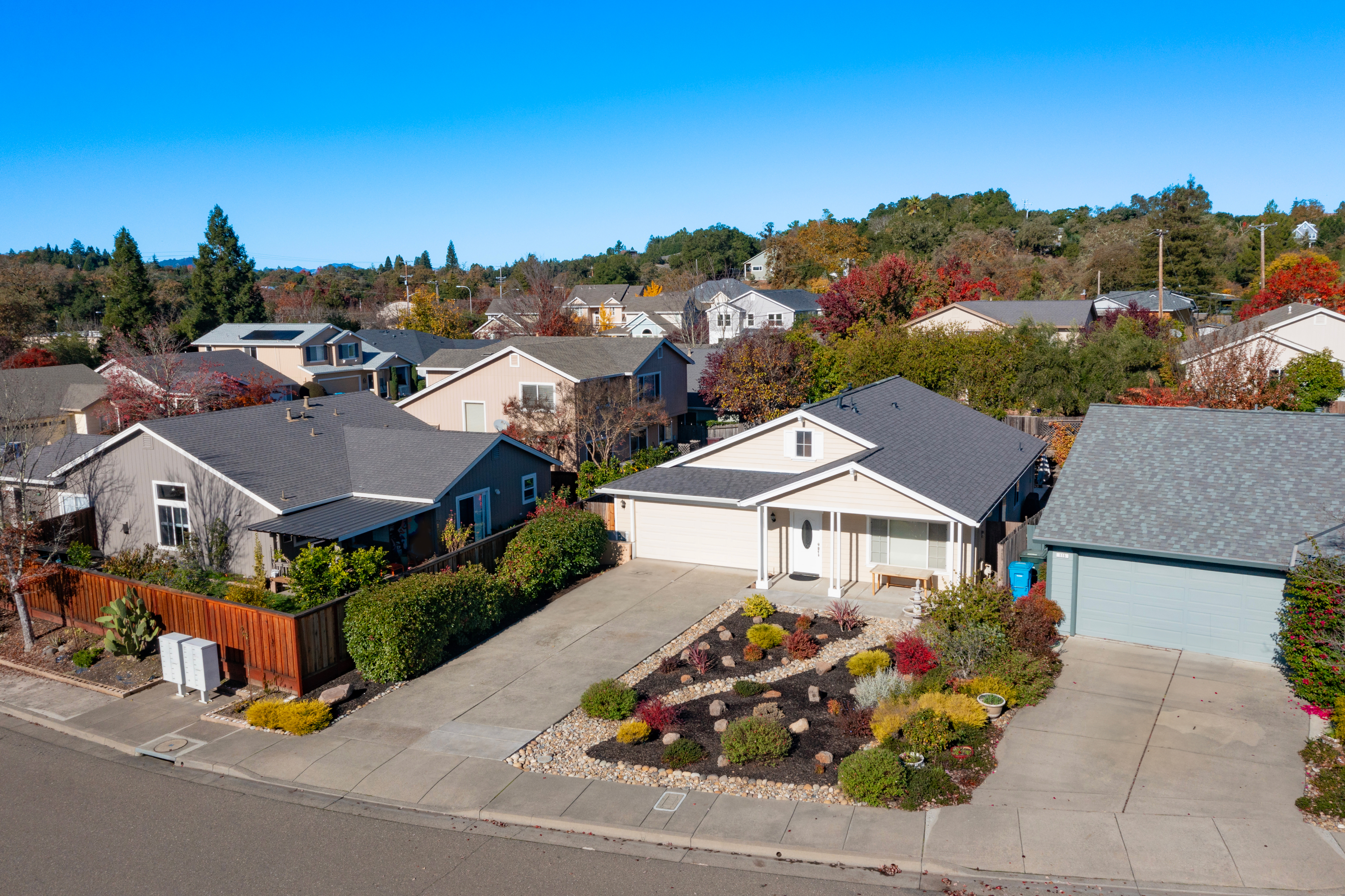  Single Level Healdsburg Gem - 物件實景