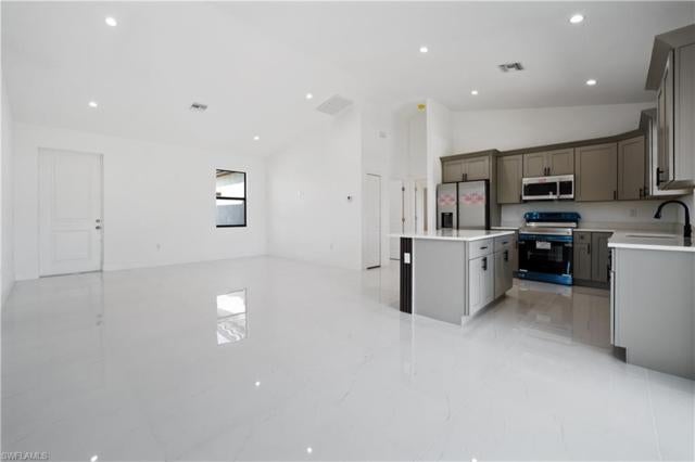 Cape Coral, Florida, 33993, United States, 4 Bedrooms Bedrooms, ,2 BathroomsBathrooms,Residential,For Sale,2005700