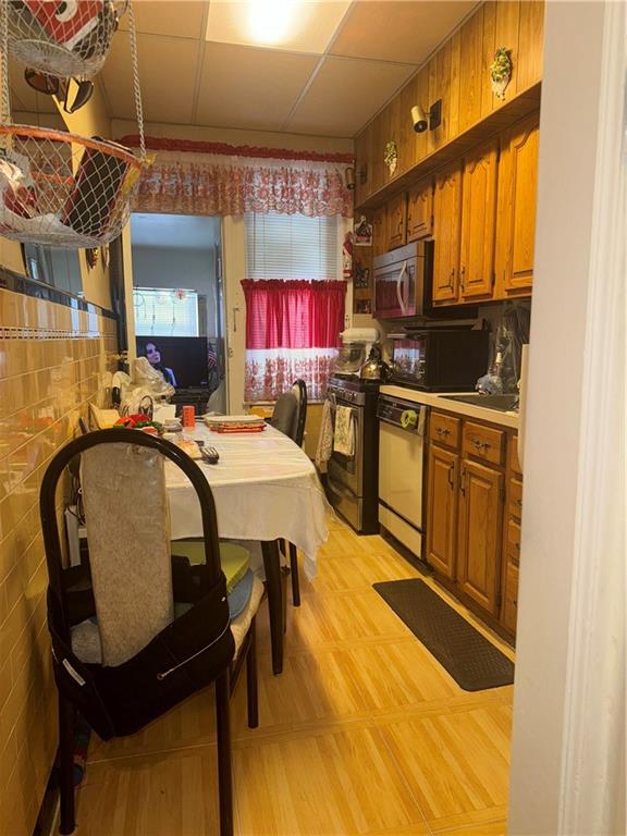 Brooklyn, New York, 11203, United States, 2 Bedrooms Bedrooms, ,Residential,For Sale,1935161