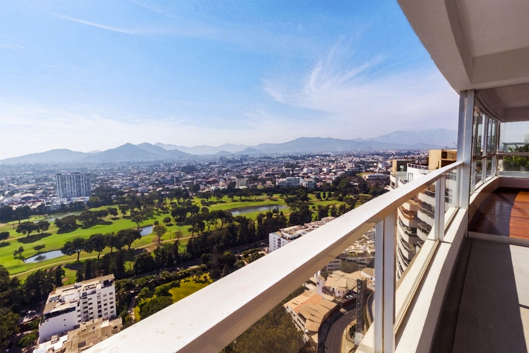  Exclusive penthouse with panoramic views in a prime location in CERROS DE CAMACH - 物件實景