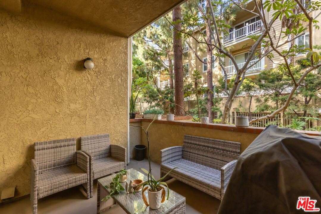 Playa Del Rey, California, 90293, United States, 1 Bedroom Bedrooms, ,1 BathroomBathrooms,Residential,For Sale,1940076