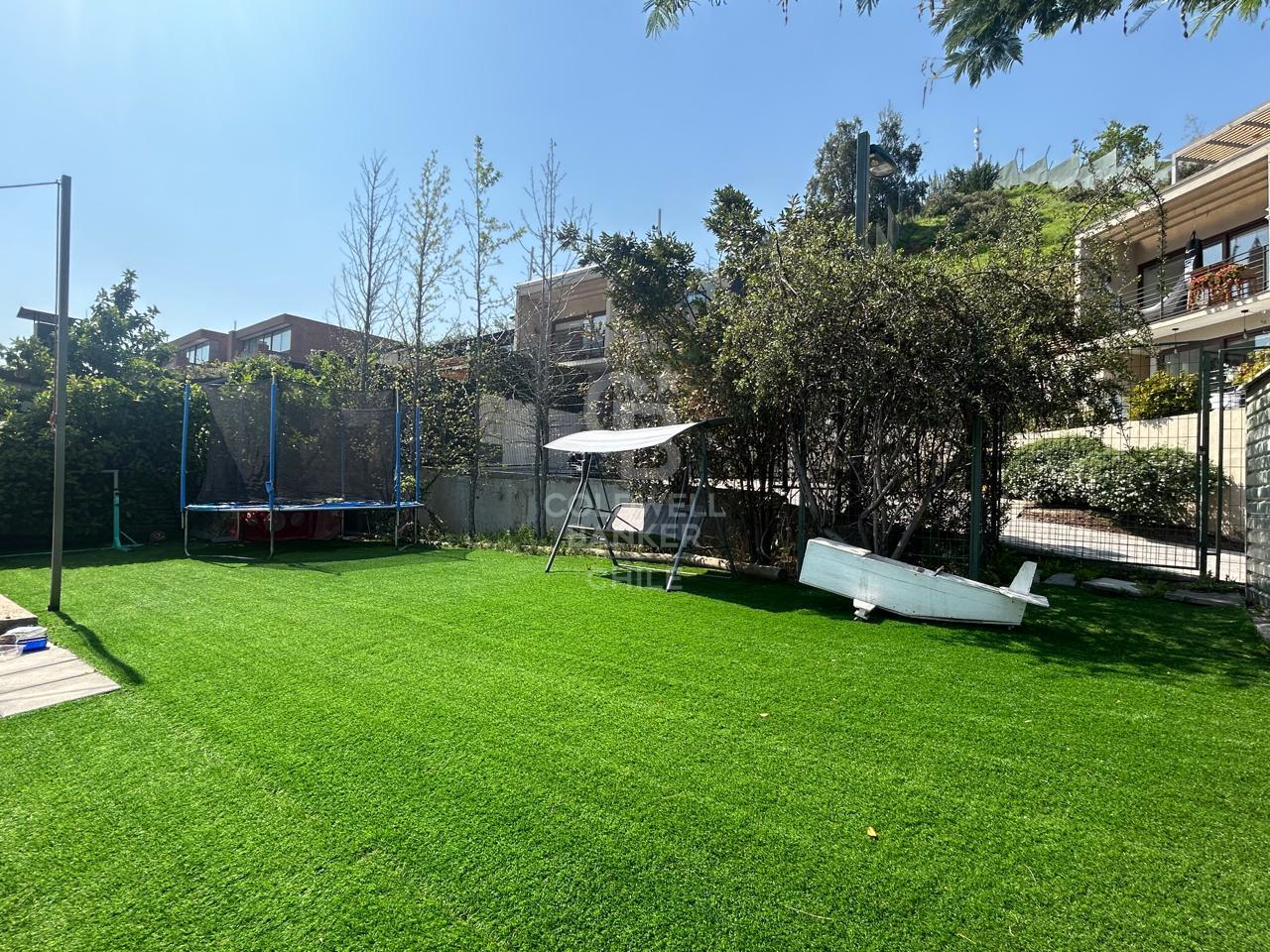 Lo Barnechea, Chile, 4 Bedrooms Bedrooms, ,5 BathroomsBathrooms,Residential,For Sale,1956171