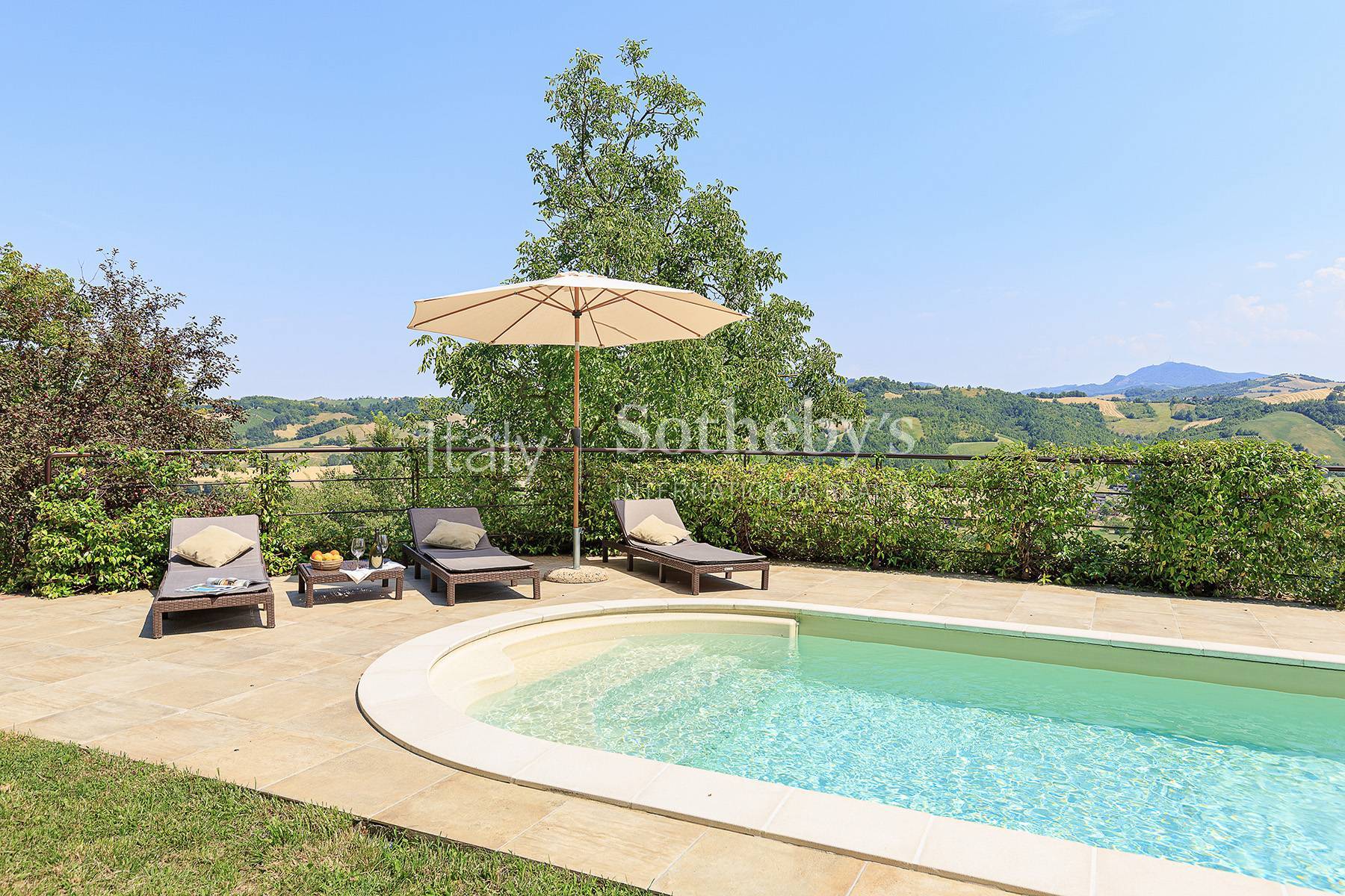  Charming Country House with Pool in the Hills of Castell
